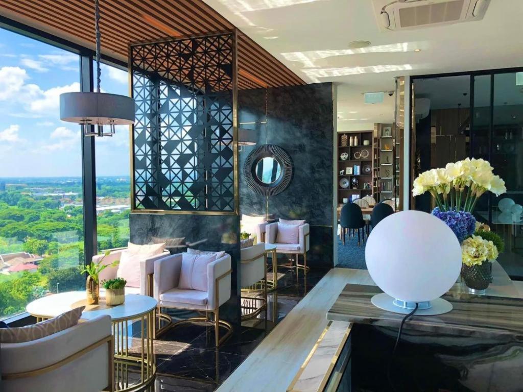 The Astra Sky River Chiangmai_Sky Pool_Old City Appartement Chiang Mai Buitenkant foto